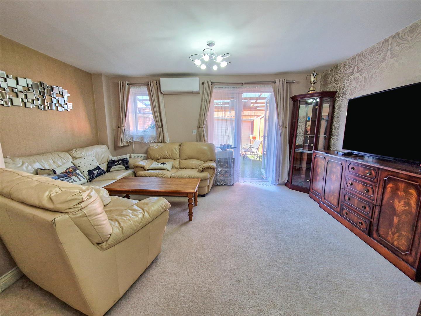 Saxon Way, Great Denham, Bedford